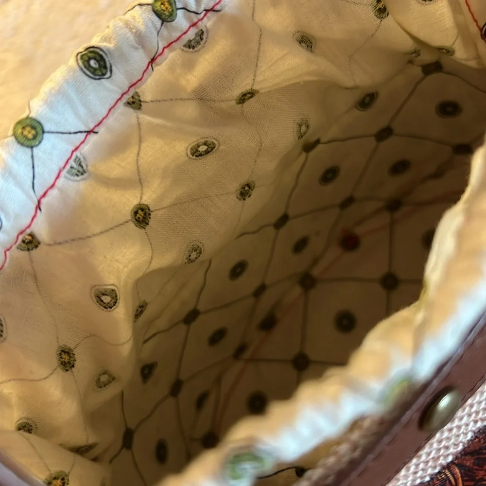 GIFT HORSE Mini Bucket Horse Bag - Picture 10 of 17